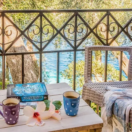 Aglaia Studio Апартаменты Longos (Paxos)